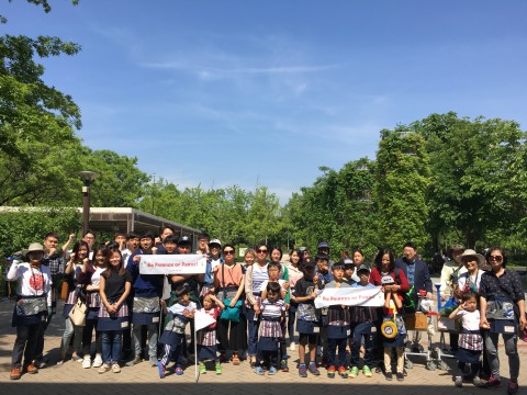 서울그린트러스트가 2016년 ‘공원의친구들’ 프로젝트를 통해 시민들의 공원가꾸기 봉사활동 1시간을 1만원으로 환산한 총 133,670,000원의 금액을 서울을 포함한 전국 8개 지역, 약 25개의 공원에 전달했다고 17일 밝혔다. (사진제공: 서울그린트러스트)