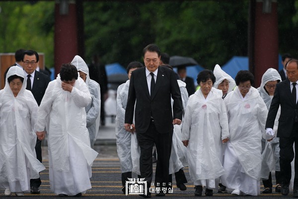 5월 18일 윤석열 대통령은 제43주년 5·18민주화운동 기념식에 참석했다.
