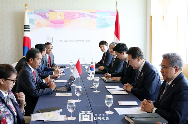 5월 21일 윤석열 대통령은 조코 위도도 인도네시아 대통령과 한-인도네시아 정상회담을 가졌다.