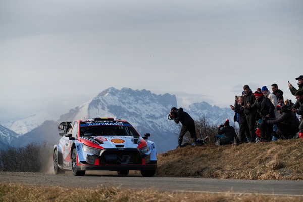 2024 WRC 몬테카를로 랠리에서 질주하는 현대팀 ‘i20 N Rally1’ 차량.